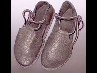 Closed Toe Sandal